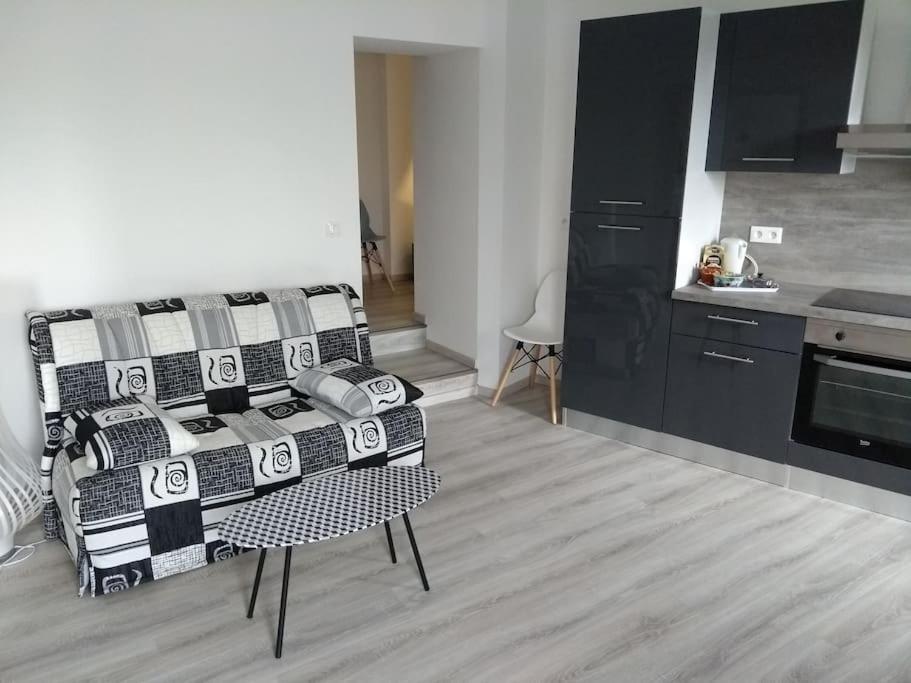 Charmant Appartement T2 Neuf ,Calme Tout Confort. Cases-de-Pene المظهر الخارجي الصورة